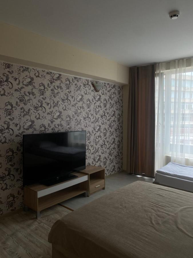 Danita Apartments & Diva Restaurant Bbq&Pool Bar Varna ภายนอก รูปภาพ