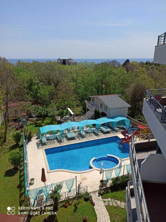 Danita Apartments & Diva Restaurant Bbq&Pool Bar Varna ภายนอก รูปภาพ