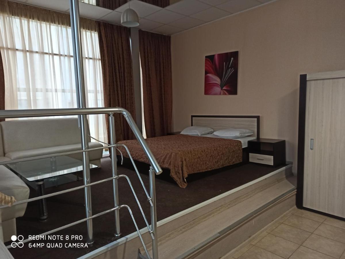 Danita Apartments & Diva Restaurant Bbq&Pool Bar Varna ภายนอก รูปภาพ
