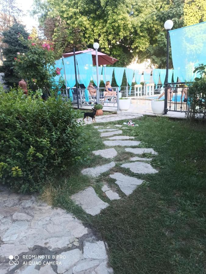 Danita Apartments & Diva Restaurant Bbq&Pool Bar Varna ภายนอก รูปภาพ