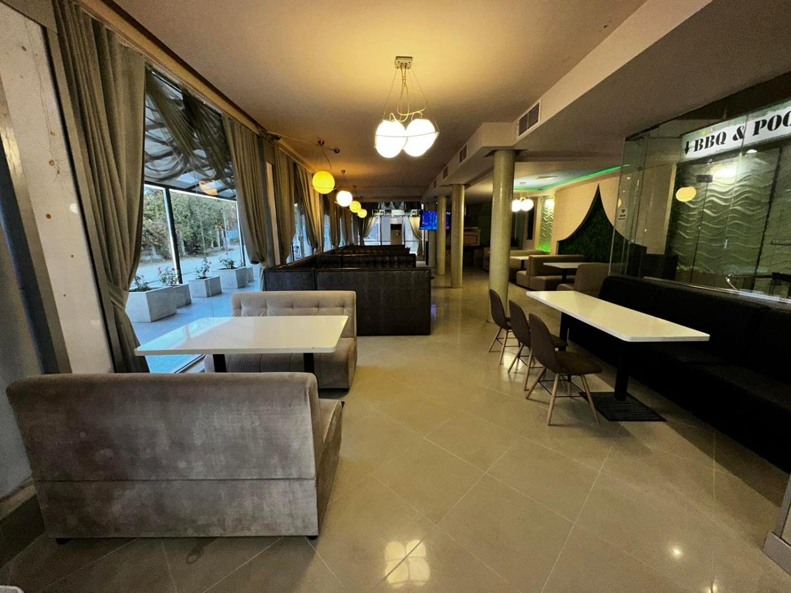 Danita Apartments & Diva Restaurant Bbq&Pool Bar Varna ภายนอก รูปภาพ